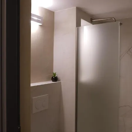 D'
